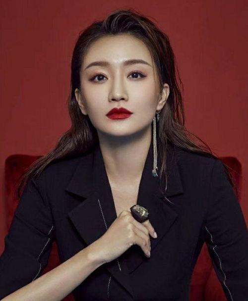 演员武笑羽年龄,武笑羽演绎岁月如歌