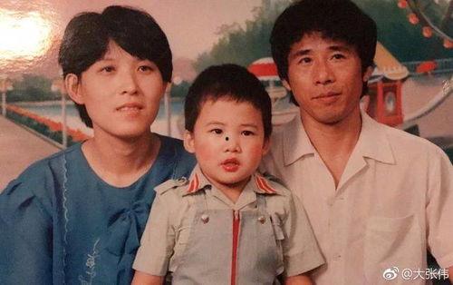 祁隆全家福照片,温馨瞬间，记录幸福时光