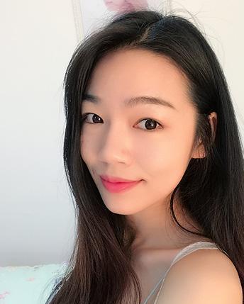 橘子直播里的女主播,魅力四溢，人气爆棚的直播新宠